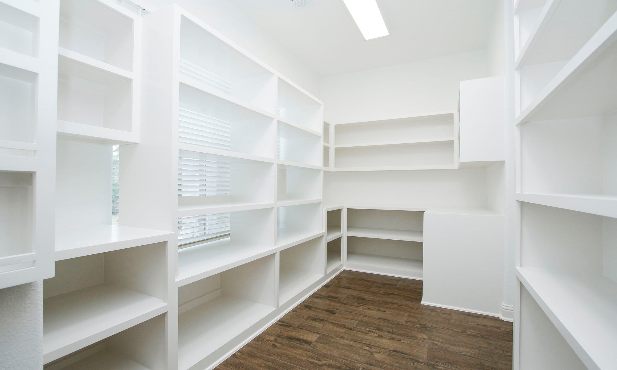 22-web-or-mls-9995-chelsea-dr