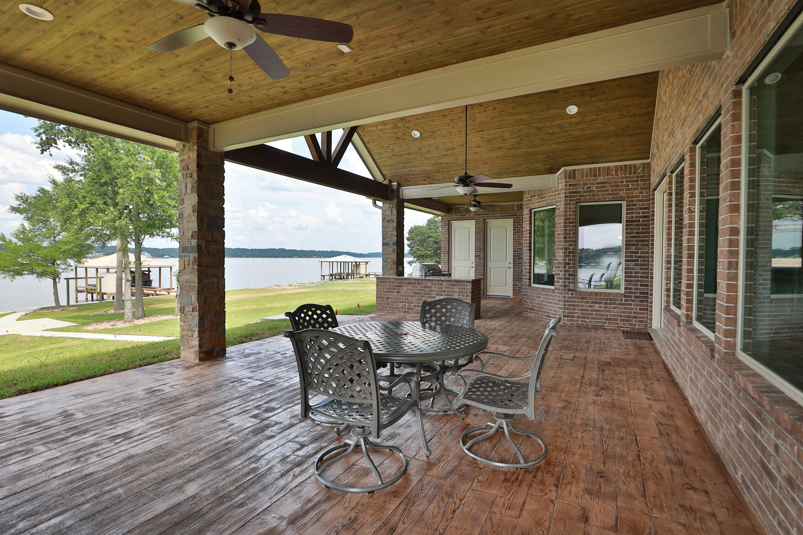 Indoor-Outdoor Living